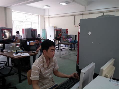 Trung Tâm BK CNC .